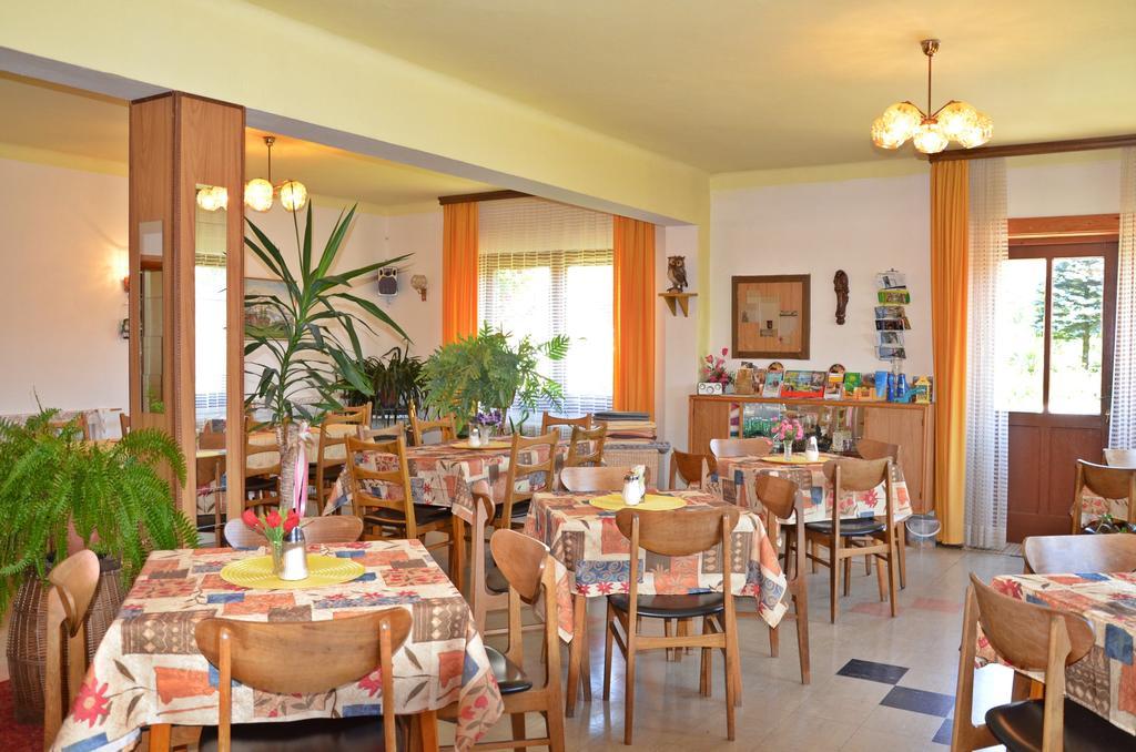 Gasthof-Pension Karawankenblick Pörtschach am Wörthersee Eksteriør billede