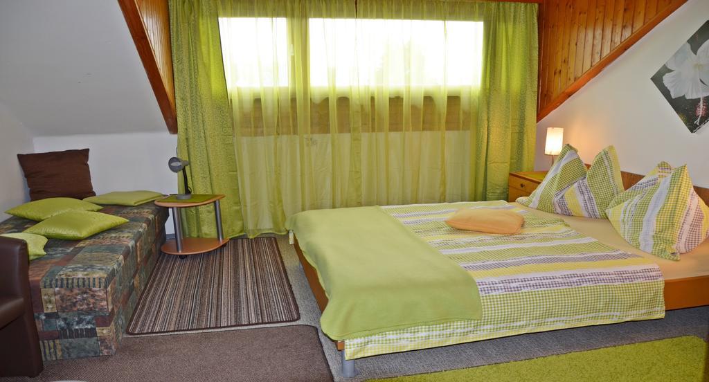 Gasthof-Pension Karawankenblick Pörtschach am Wörthersee Eksteriør billede